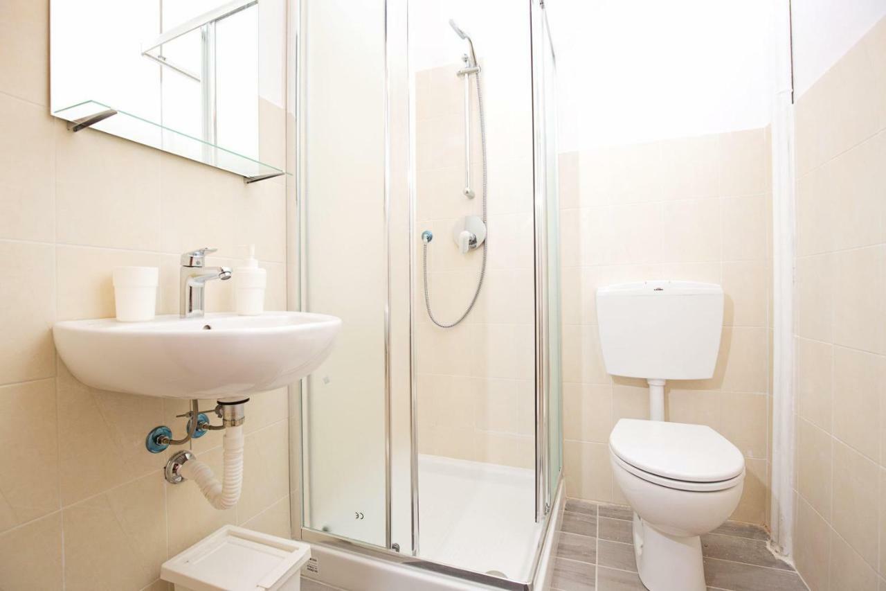 Ponte Tiberio Apartment Rimini Extérieur photo